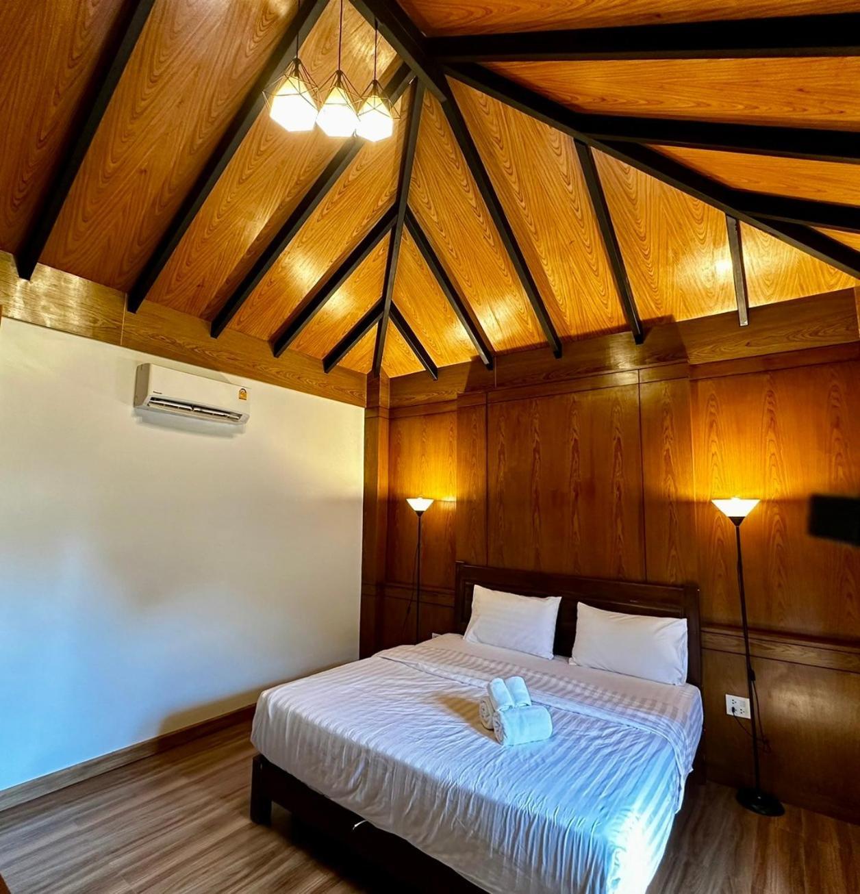 Medee Resort Ko Kut Luaran gambar