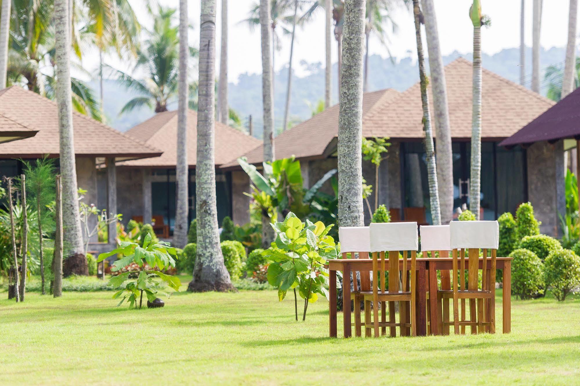 Medee Resort Ko Kut Luaran gambar